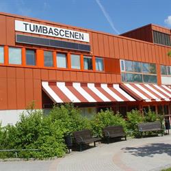 Tumbascenen, öppettider