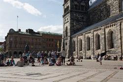 Domkyrkoplatsen, Lund öppettider